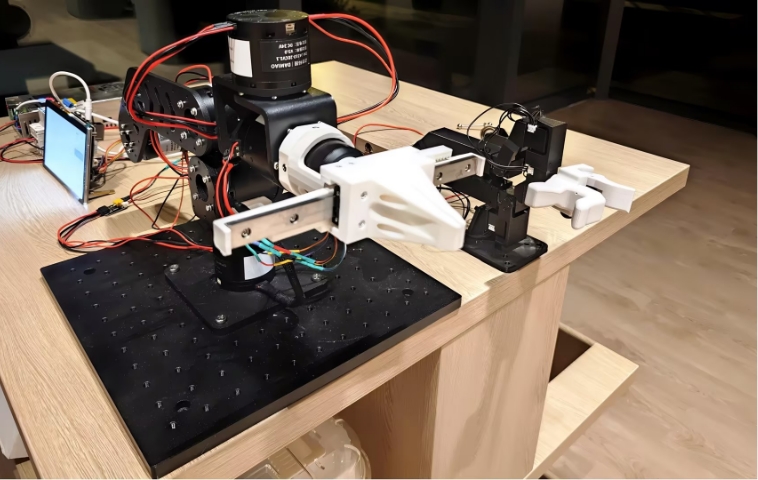 ESP32-P4 AI 机械臂